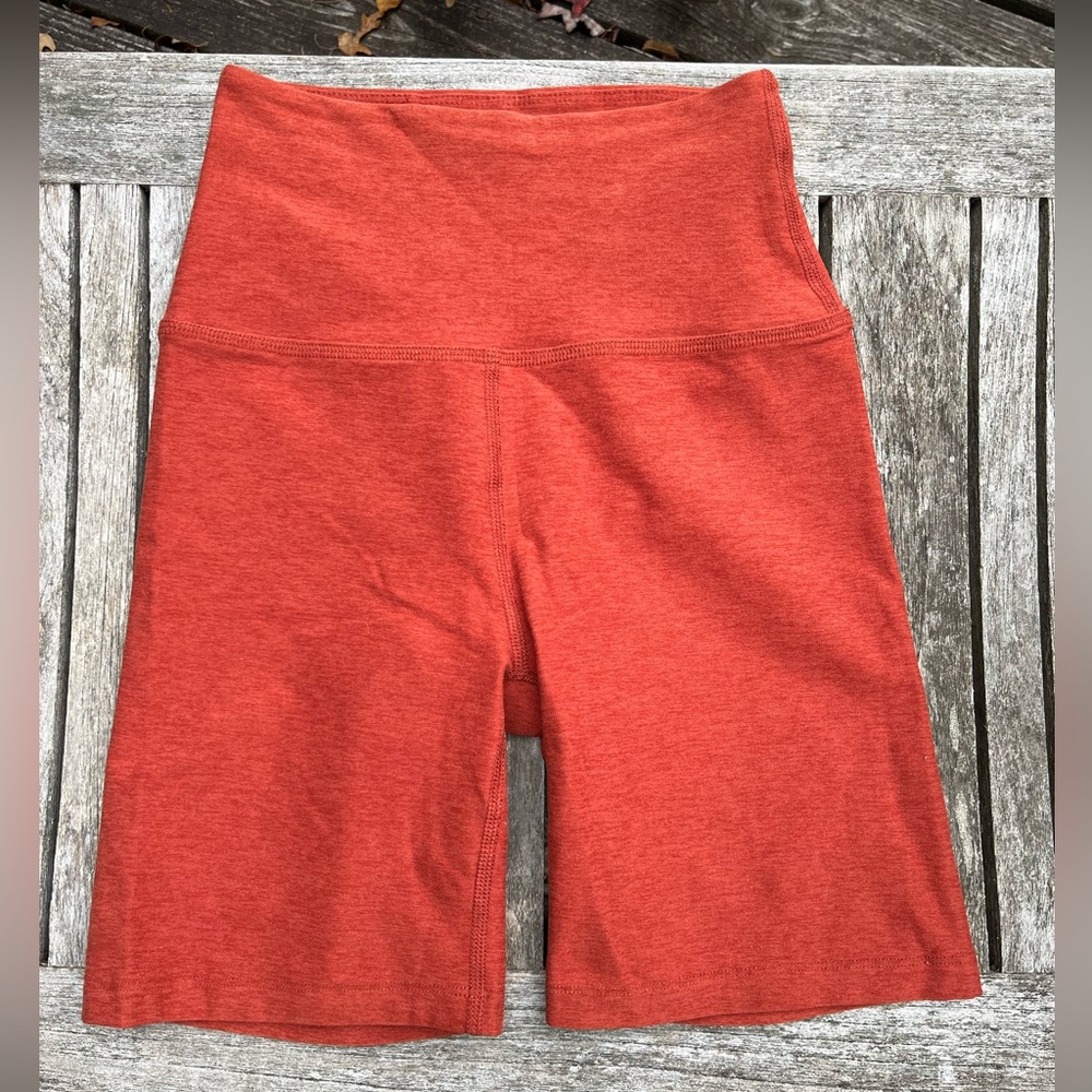 Beyond Yoga Small High Waisted Biker Short Orange Jasper Heather Color